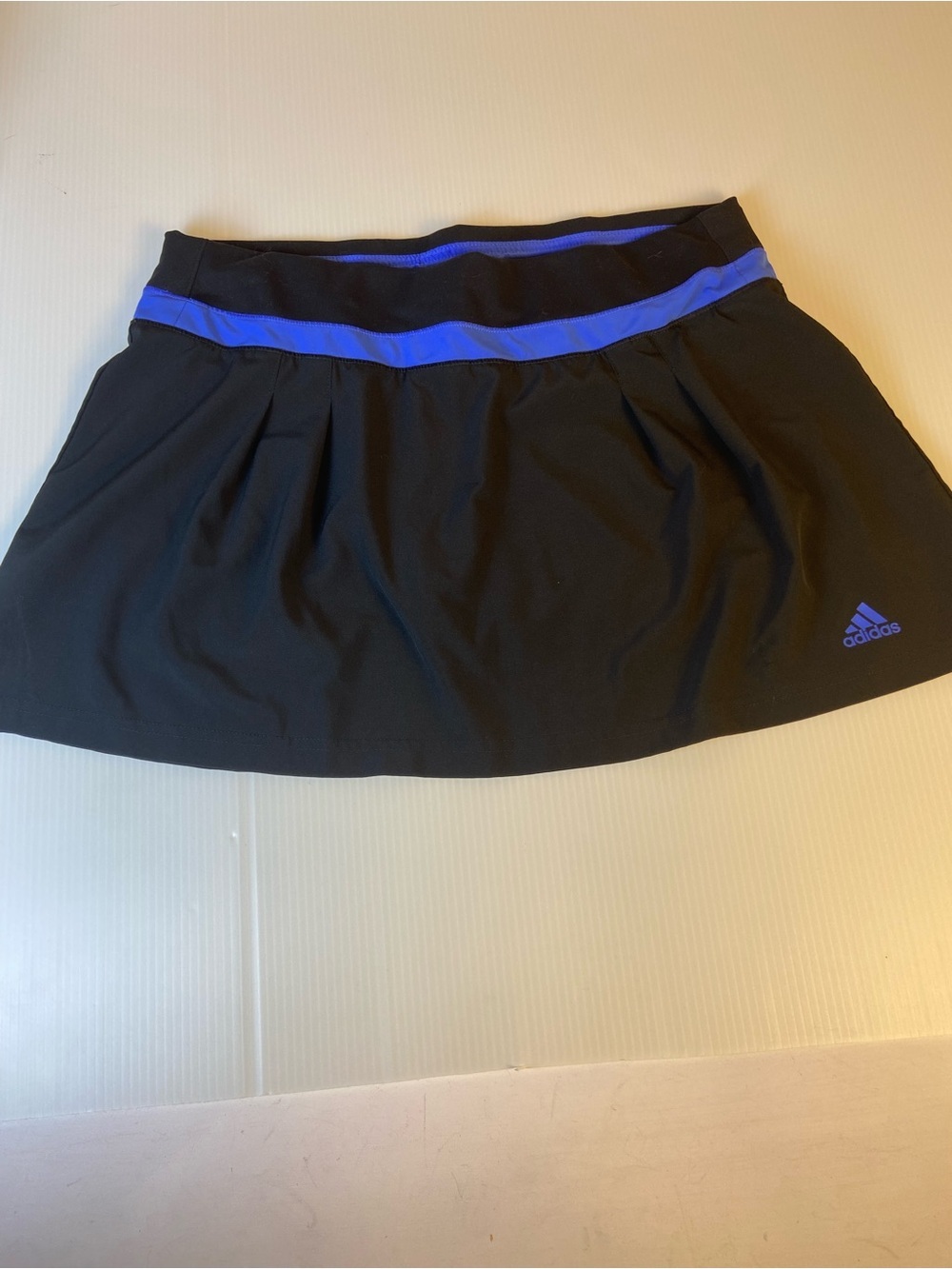 Adidas ClimaLite Tennis Skort Women’s Medium Black Blue Athletic Skirt